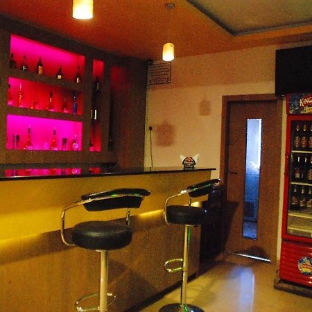 Hotel Pon Amutha Karūr Dış mekan fotoğraf